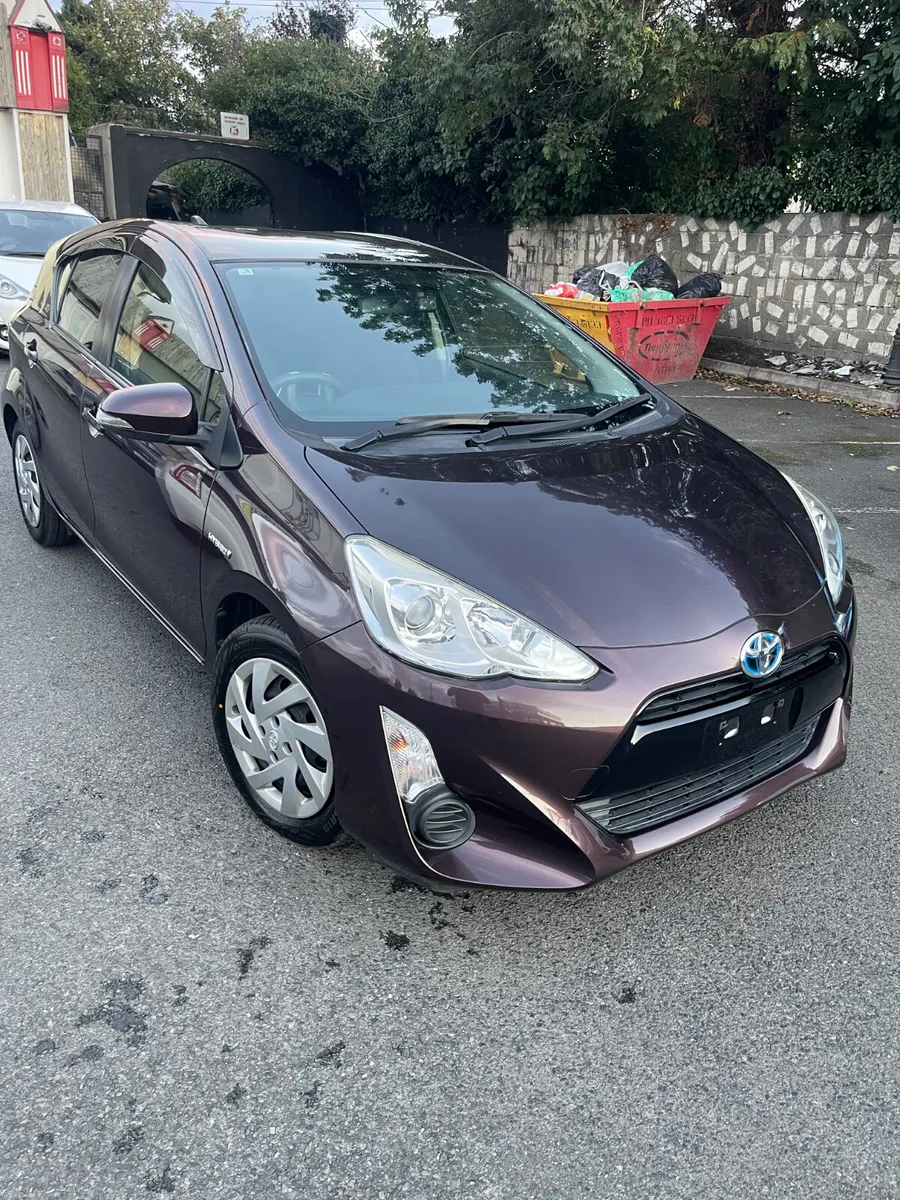 2015 Toyota Aqua hybrid - Image 1