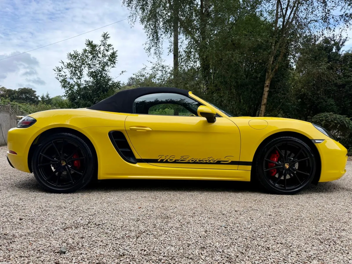 Porsche Boxster 718 2.5 S - Image 5