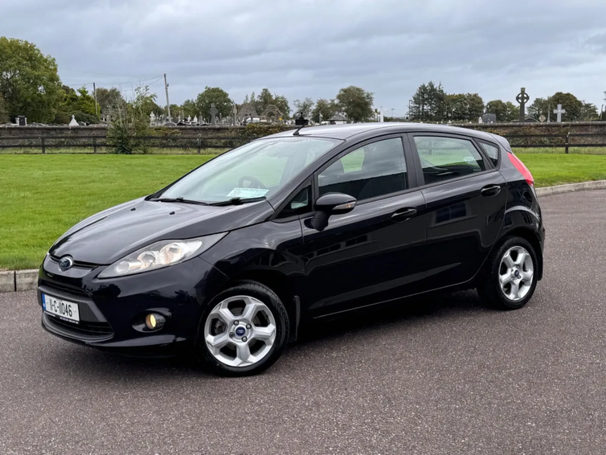 Ford Fiesta STYLE 1.25 60PS 5DR - Image 3