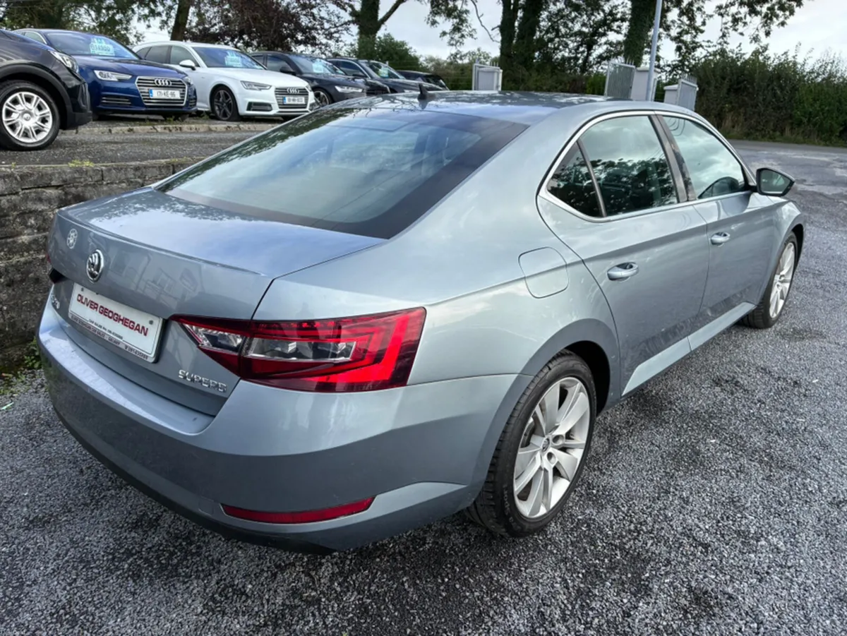 Skoda Superb AMBITION 1.6 TDI 120 BHP DSG - Image 2