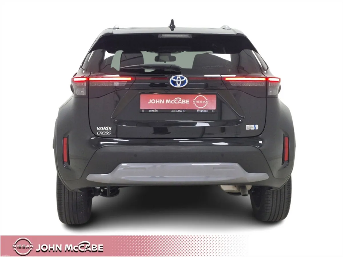 Toyota Yaris Cross HYBRID LUNA SPORT AUTOMATIC  *R - Image 6