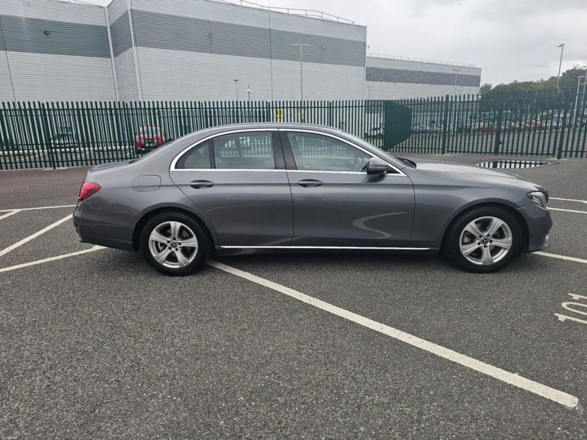 Mercedes-Benz E-Class E220 DIESEL, AUTOMATIC, LEAT - Image 6