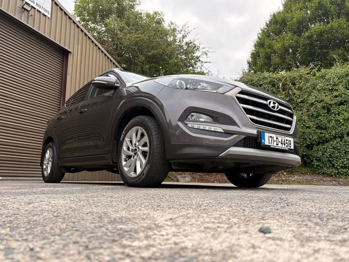 Hyundai Tucson 2017  TOP SPEC - Image 3