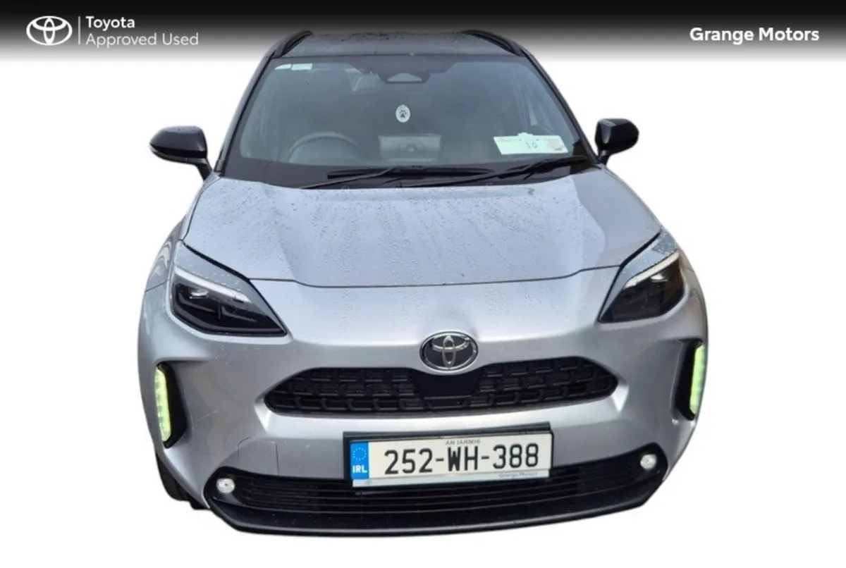 Toyota Yaris Cross 1.5 LUNA SPORT BI-TONE 5DR - Image 5