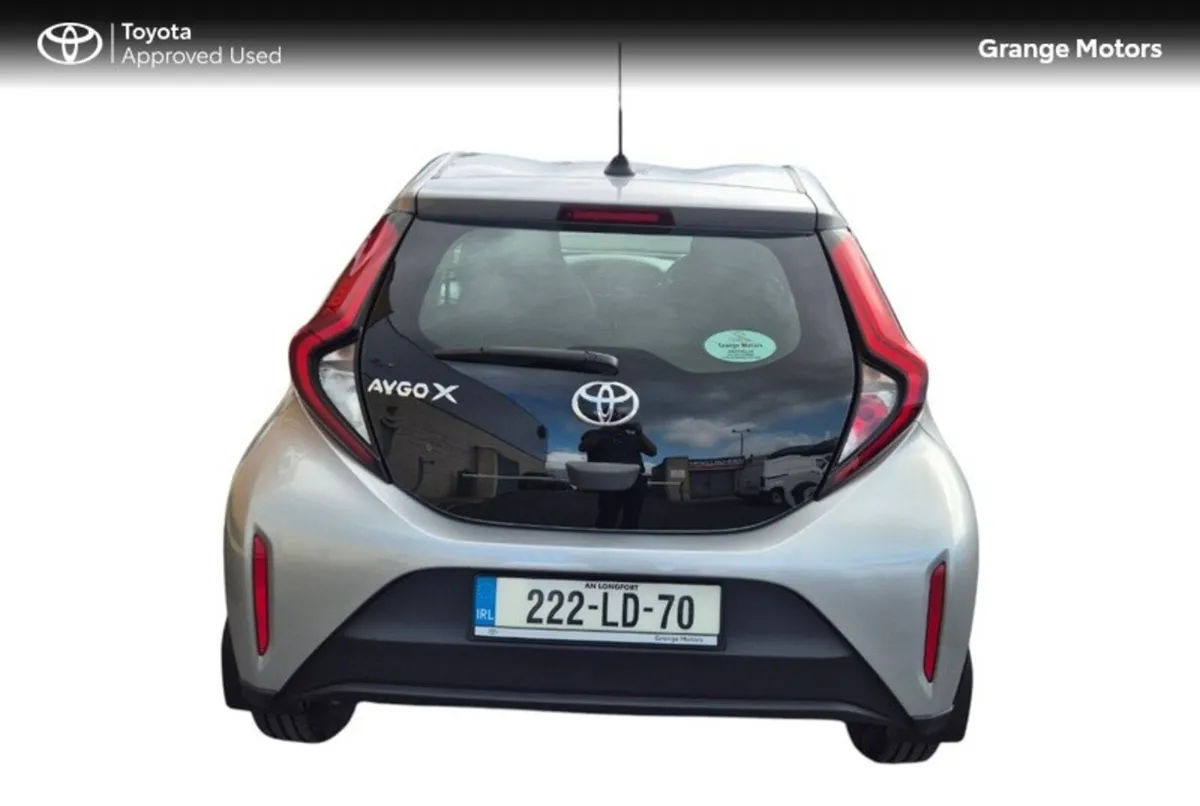 Toyota Aygo X 1.0LTR 5DR PULSE**GENUINE LOW MILEAG - Image 5