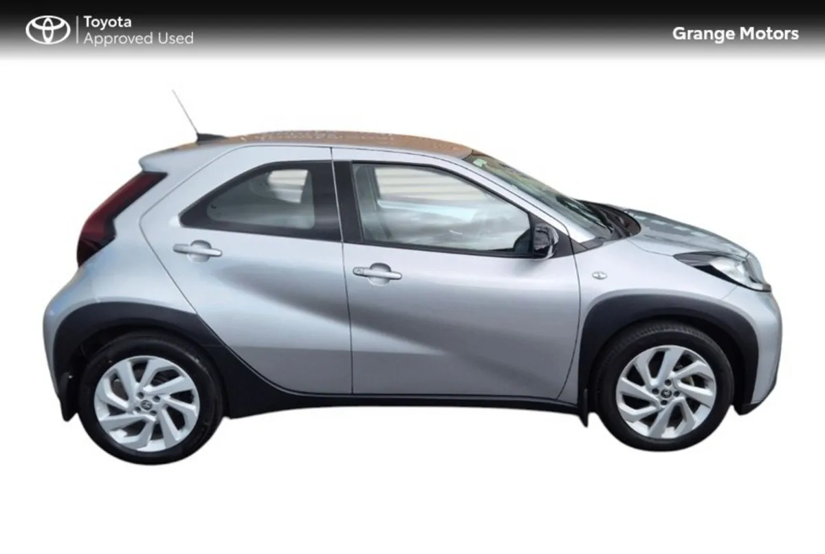 Toyota Aygo X 1.0LTR 5DR PULSE**GENUINE LOW MILEAG - Image 3