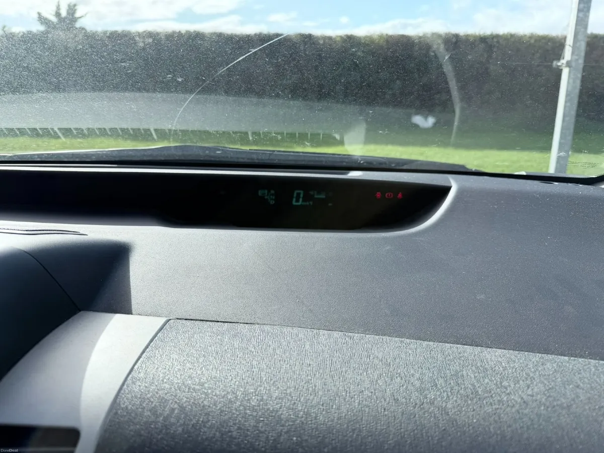 2008 Toyota Prius 1.5 Petrol Hybrid Automatic - Image 5