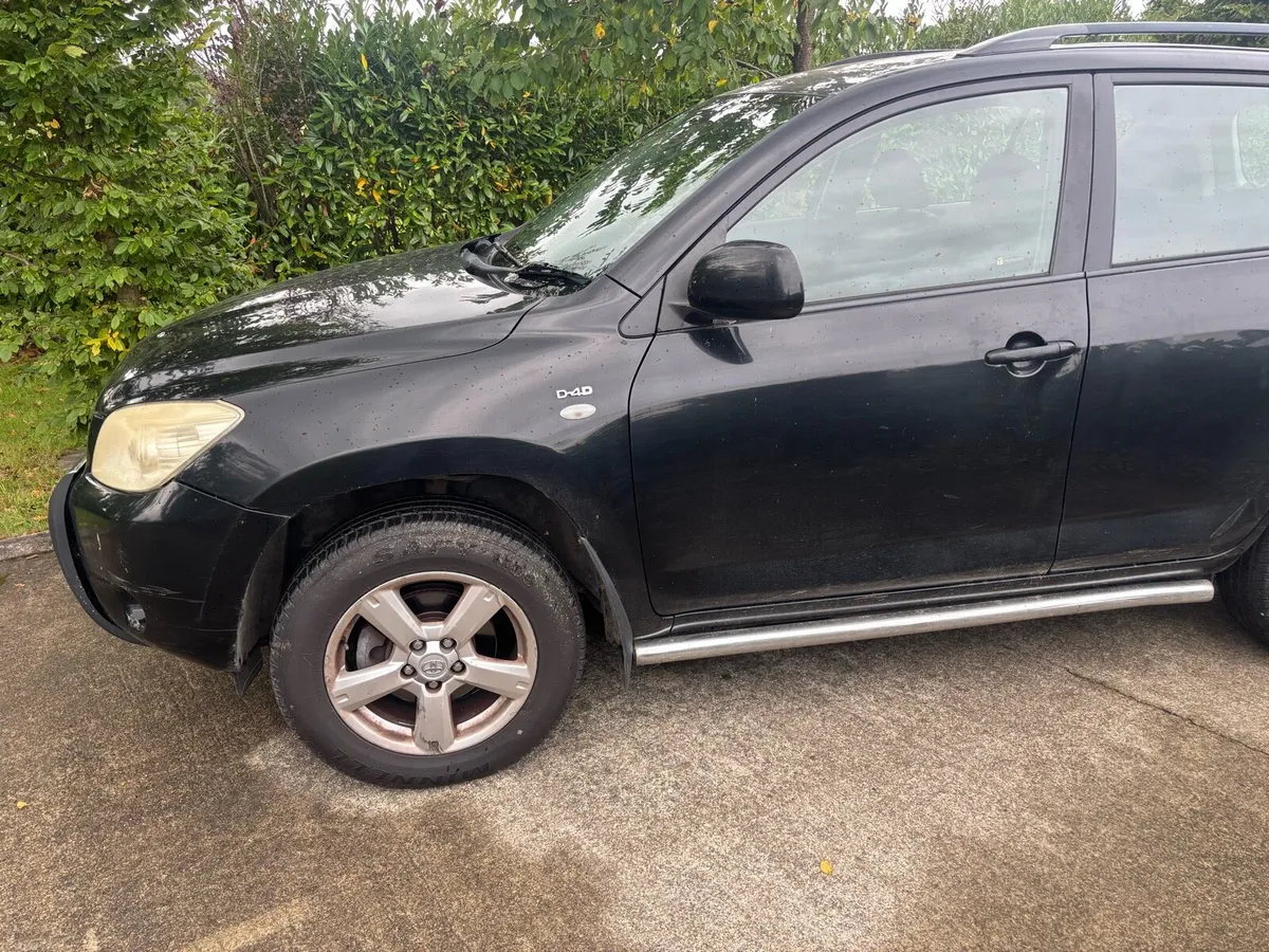 Toyota Rav 4 - Image 2