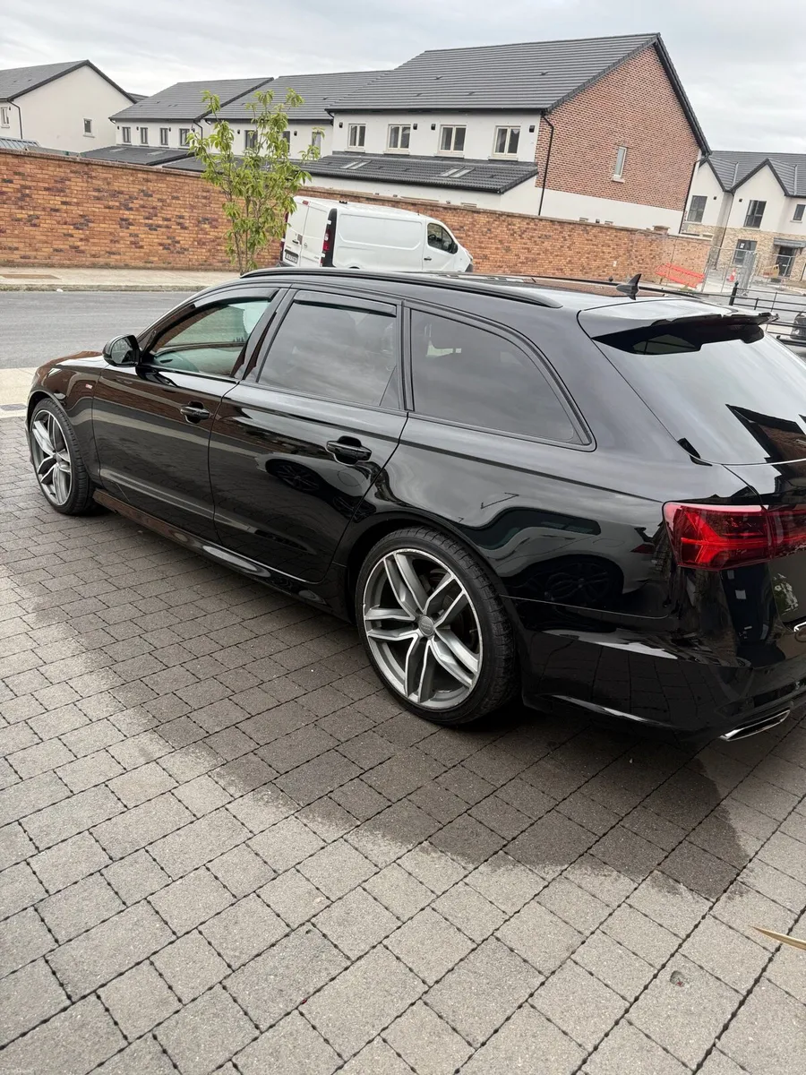 Audi A6 Avant S Line black Edition - Image 3