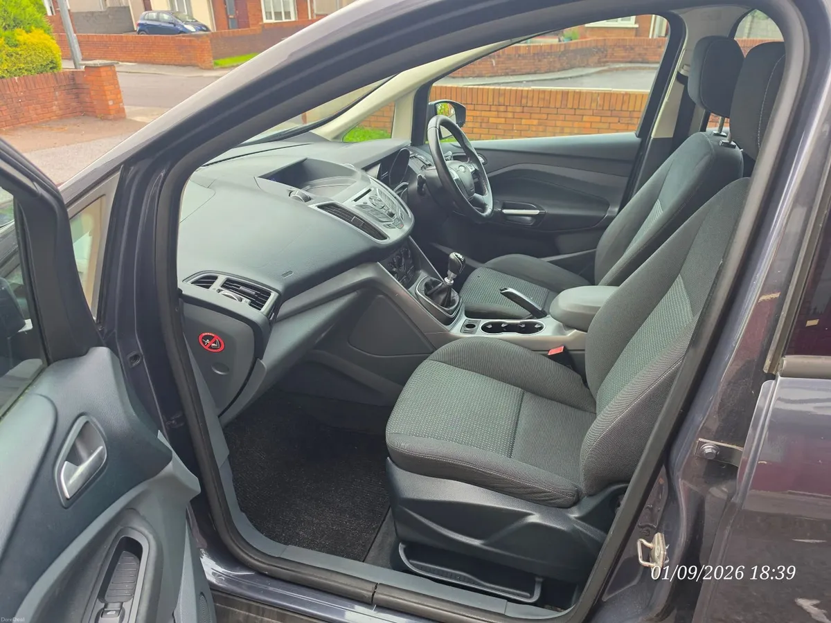 Ford C-Max 2013 Low Mileage - Image 6
