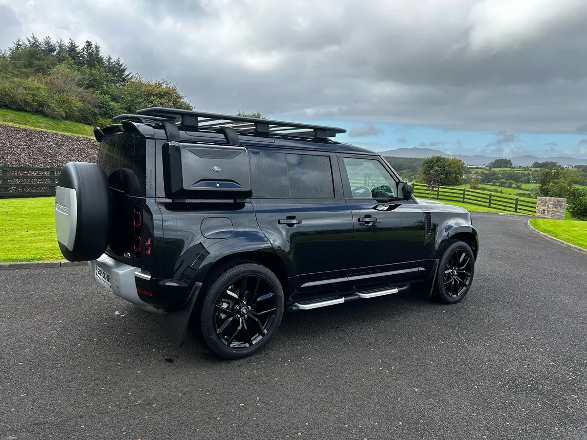 Land Rover - Image 2