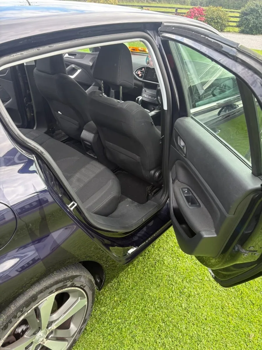 2016 Peugeot 308 Blue Hdi - Image 6