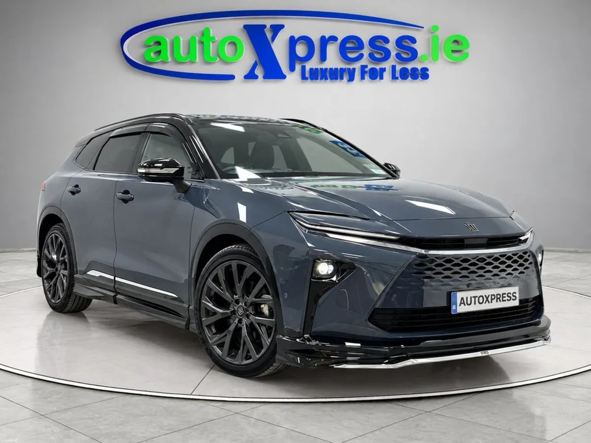 Toyota Crown 2.5 Hybrid 4 WD, 360 camera, Ultra Lo - Image 1