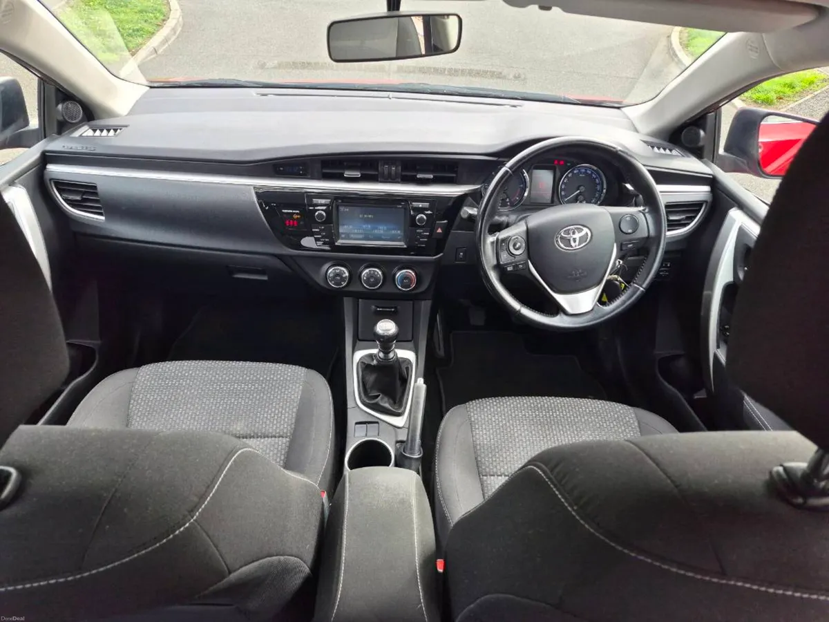 2015 Toyota Corolla 1.4D4d Luna Diesel, 1 owner - Image 6
