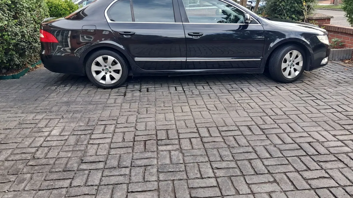 Skoda Superb 2013 1.6 greenline AMBGL NCT - Image 2