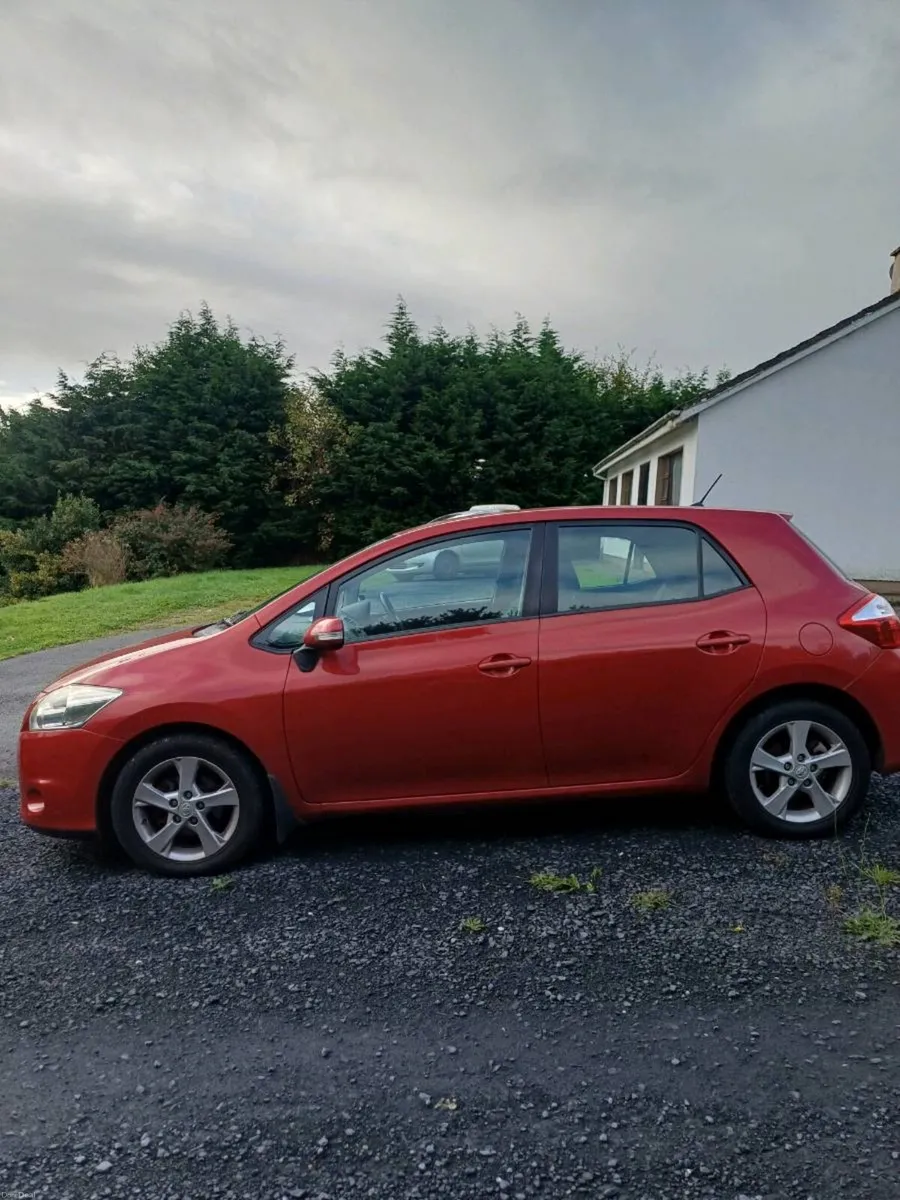 2010 Toyota Auris 1.4 D4D - Image 3