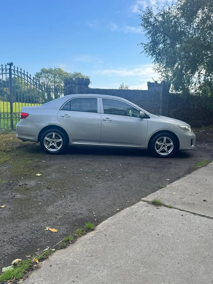 Toyota Corolla - Image 3