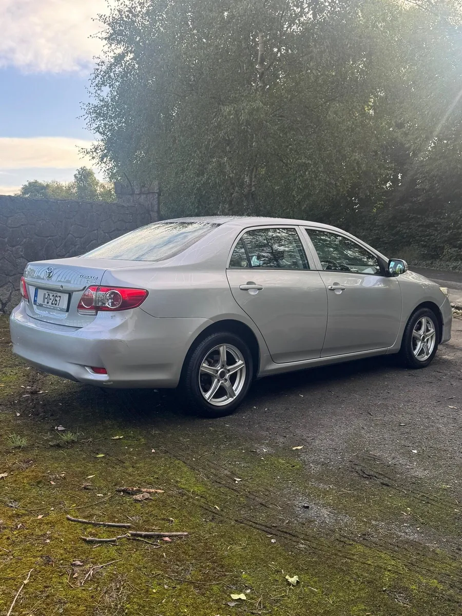 Toyota Corolla - Image 4