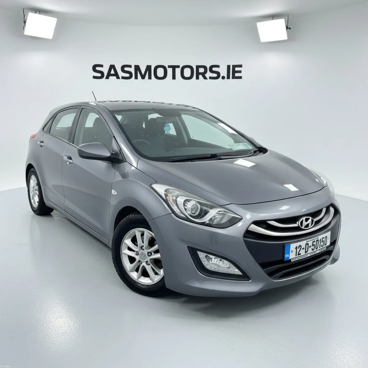 Hyundai i30 2012 Manual - Image 1