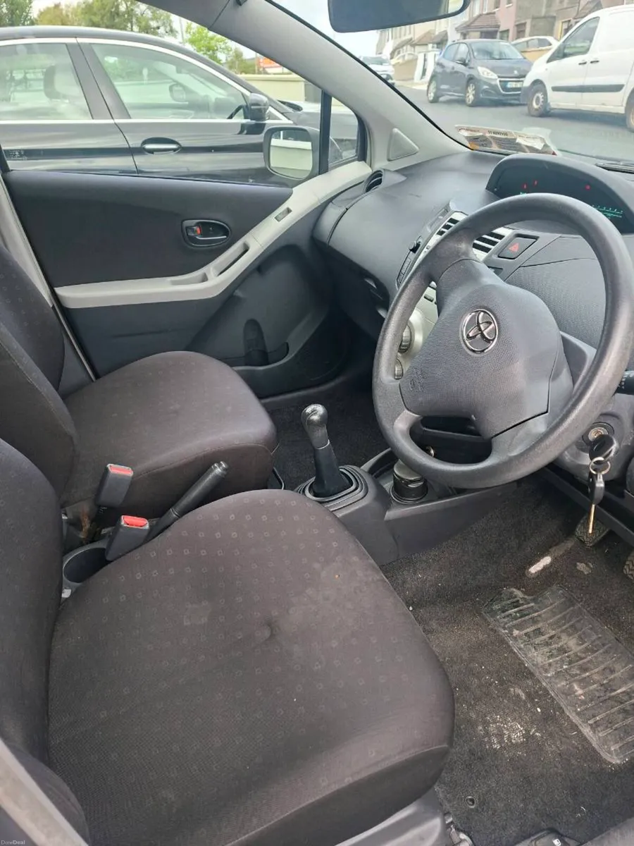 2006 yaris 0nly 99k km - Image 5