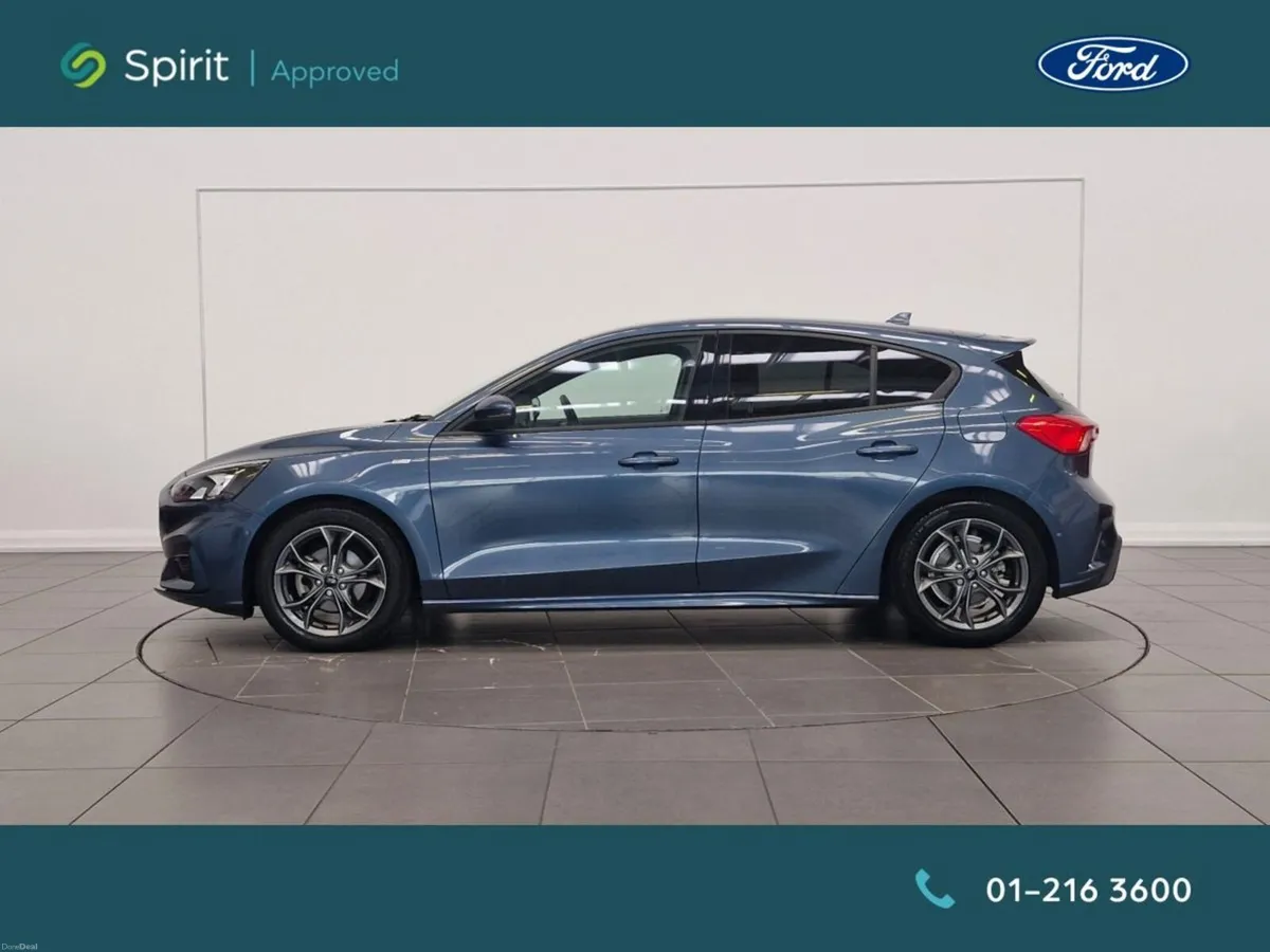 Ford Focus 1.0T EcoBoost Hybrid 125PS ST-Line **Ca - Image 6