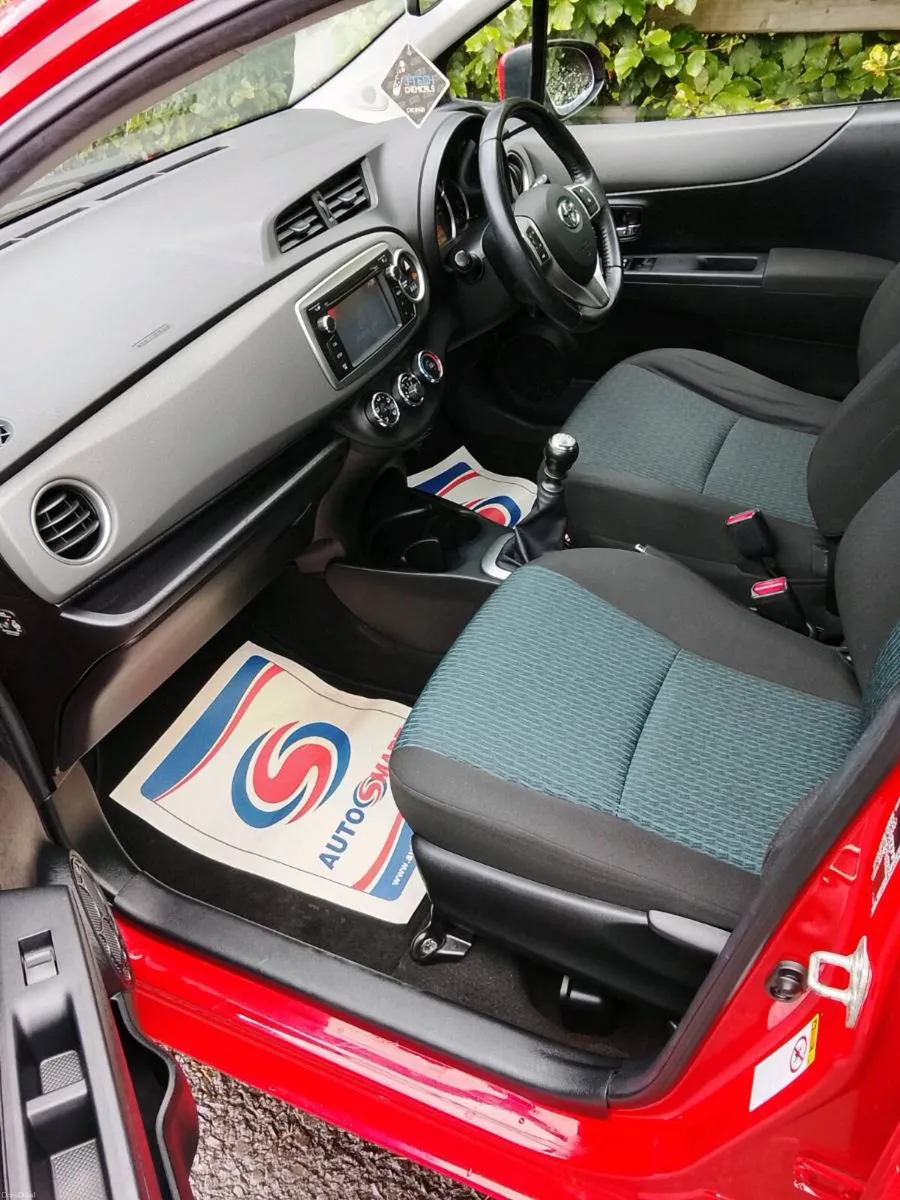 2012 Toyota Yaris - Image 6