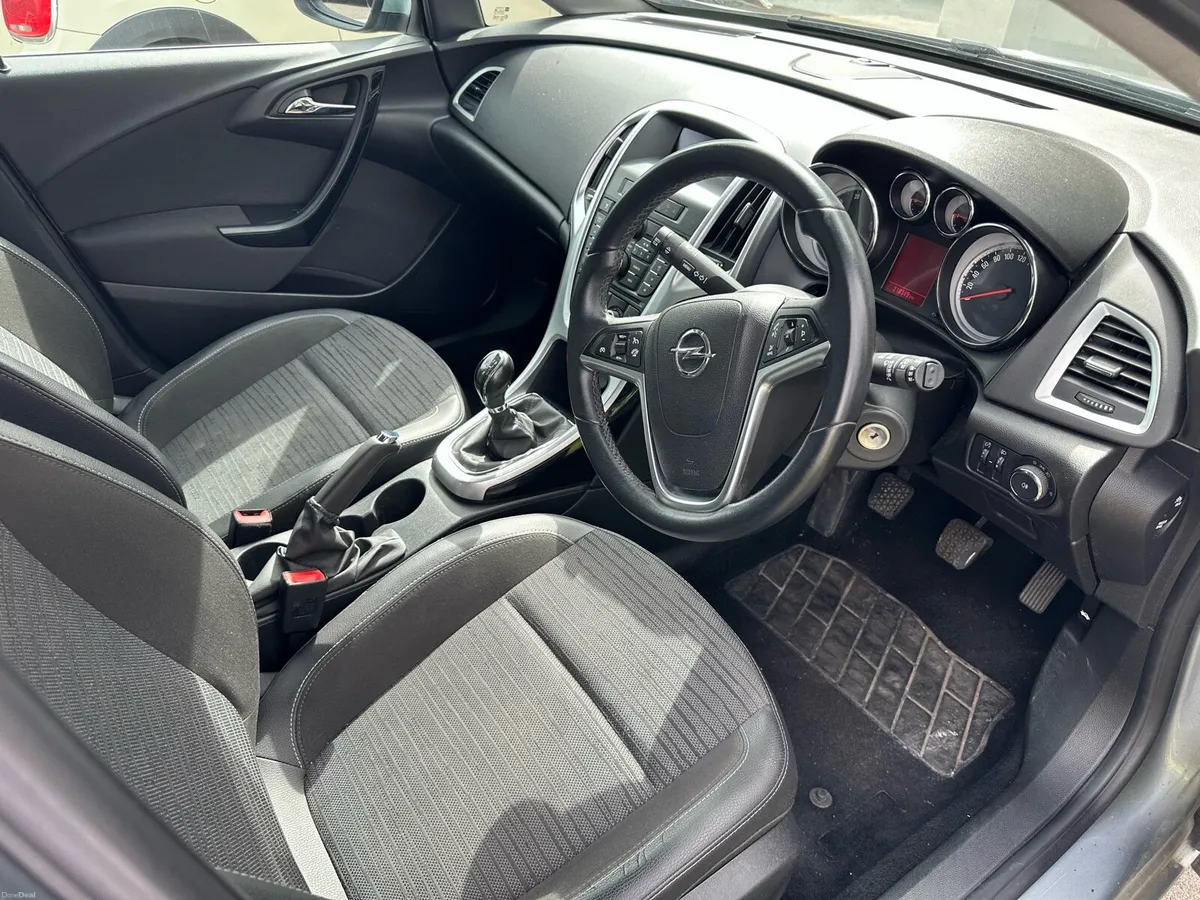 Opel Astra - Image 5