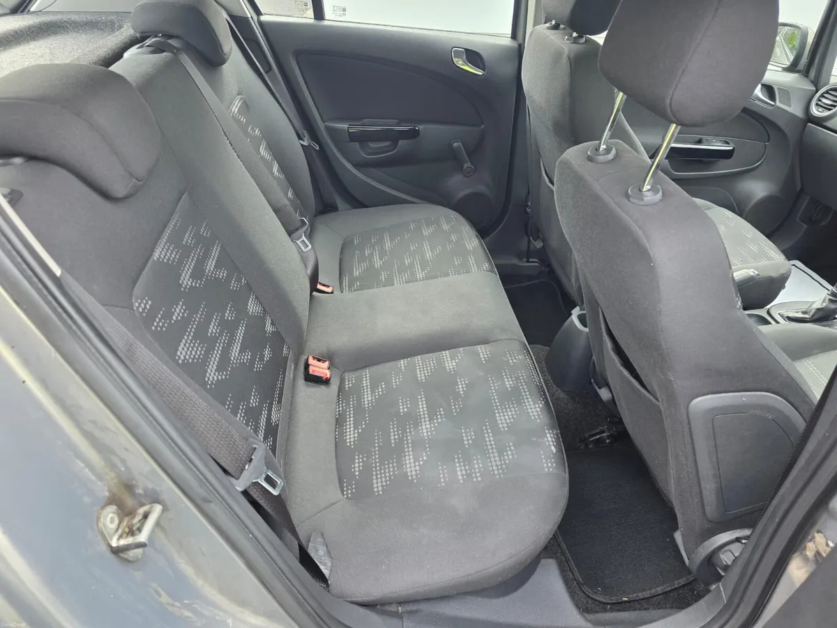 VAUXHALL CORSA 1.4 PETROL..AUTOMATIC - Image 6