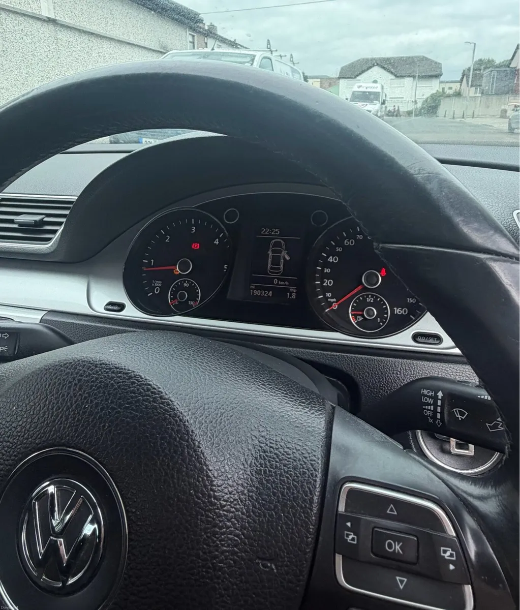 Volkswagen Passat 2014 - Image 4