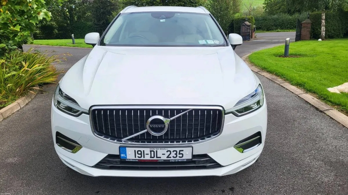 Volvo XC60 2.0 D4 4WD Inscription Auto** - Image 5