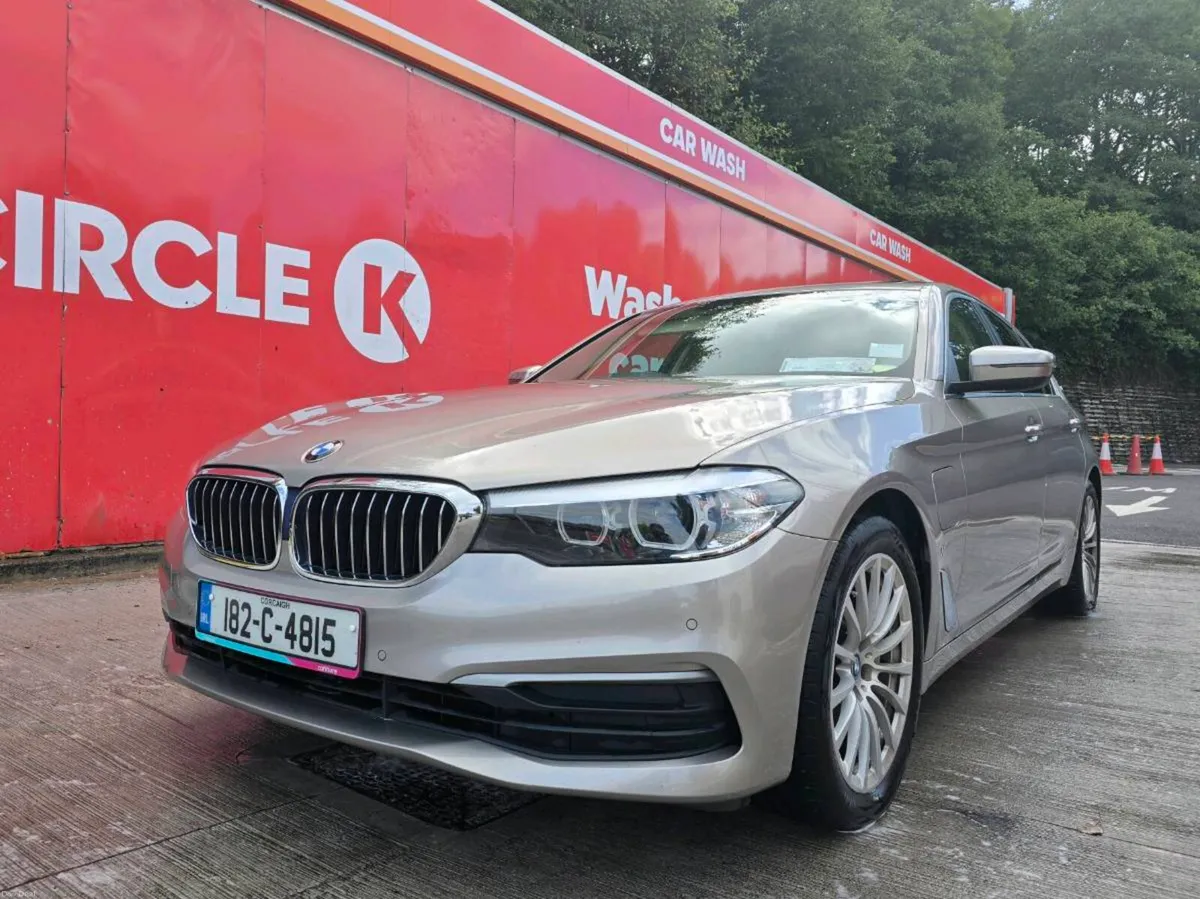 BMW 530e Sunroof Full Service History - Image 3