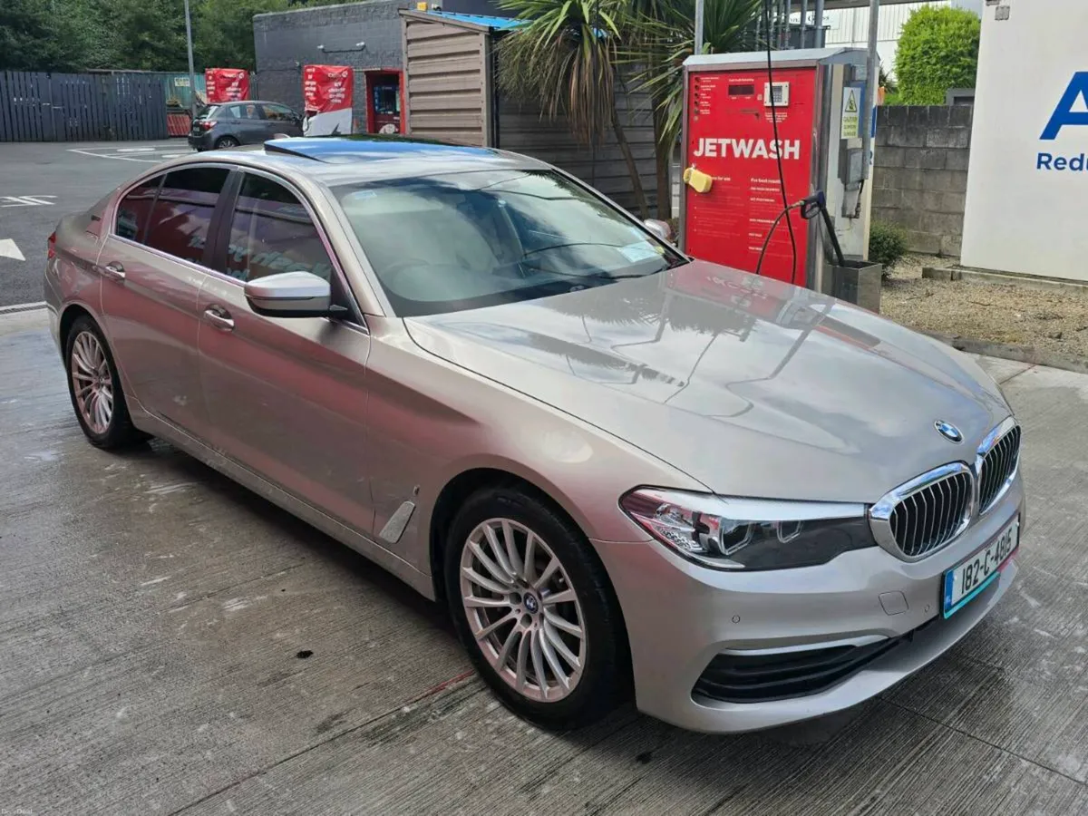 BMW 530e Sunroof Full Service History - Image 2