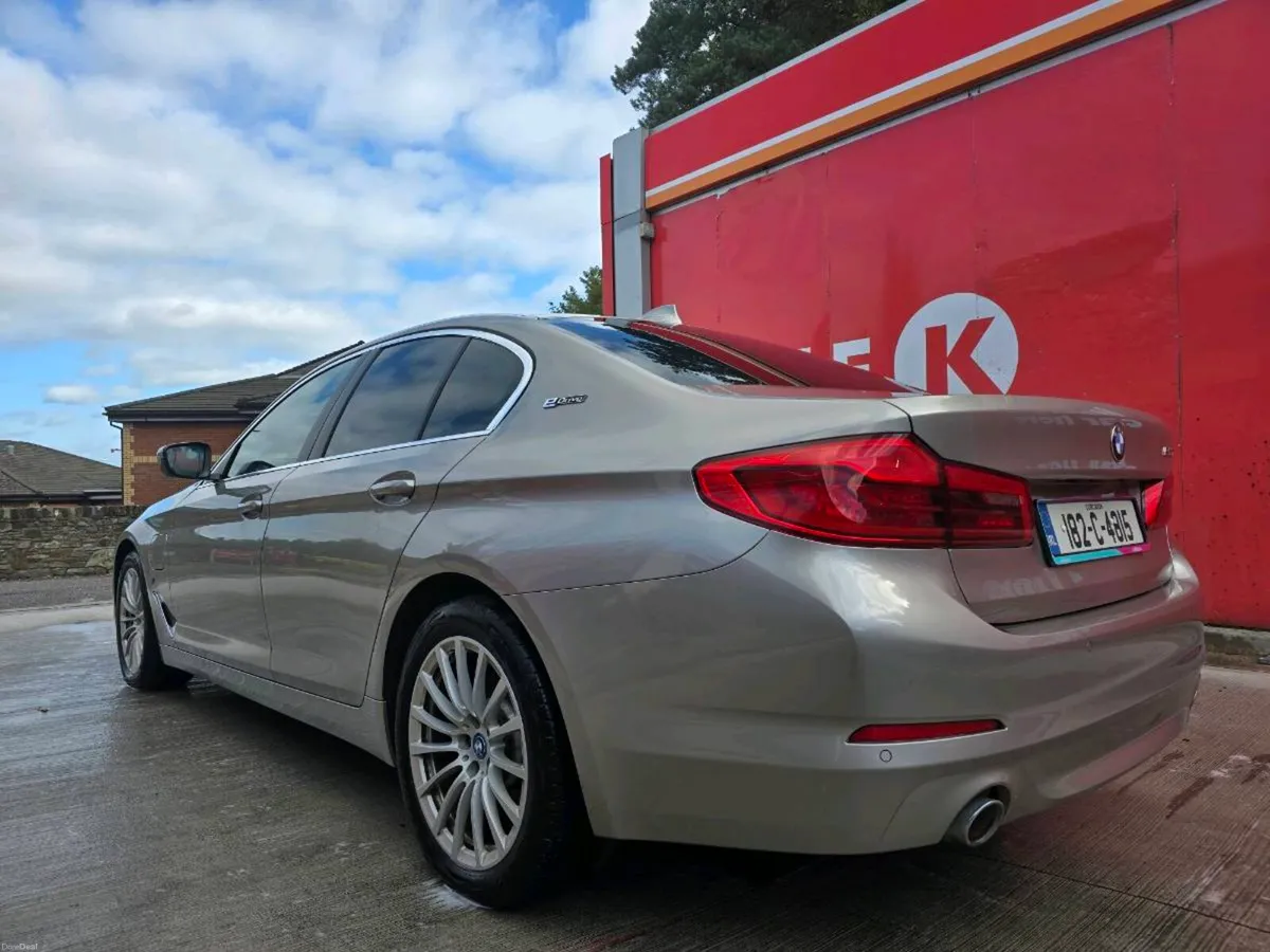 BMW 530e Sunroof Full Service History - Image 6