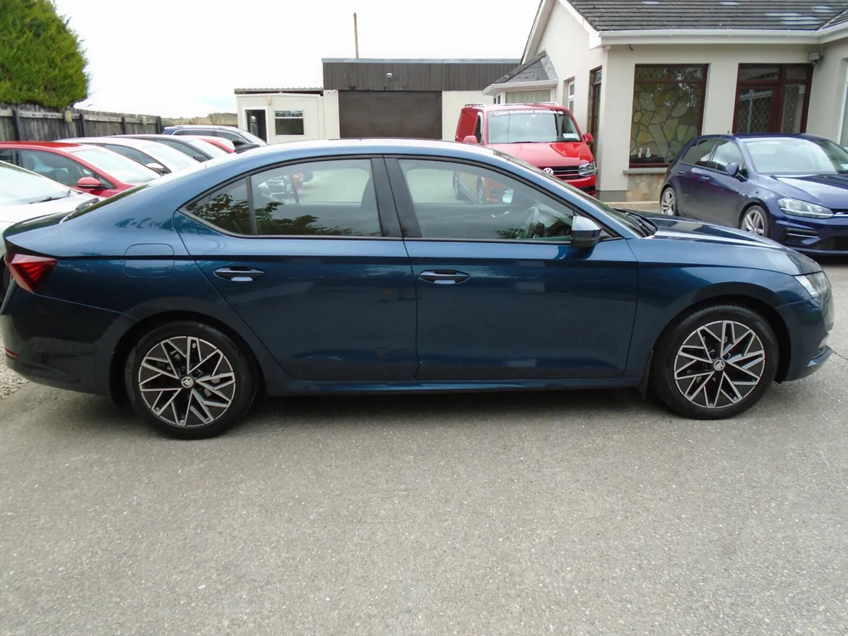 Skoda Octavia 2021,2lt diesel,camera,fogs,carplay - Image 2