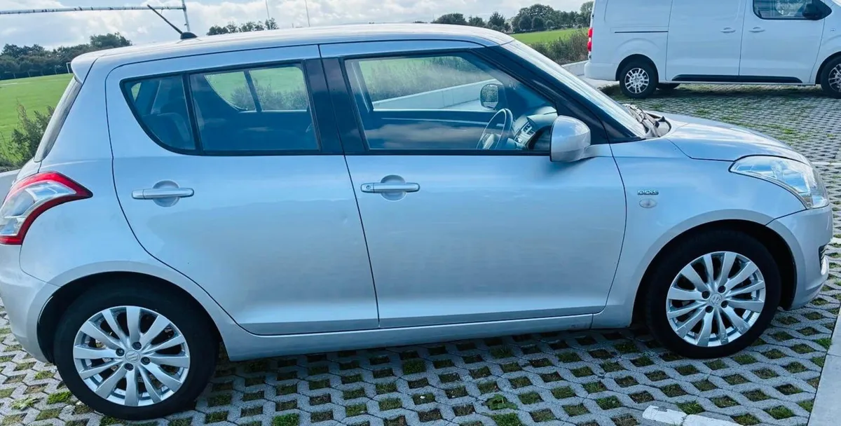 Suzuki Swift 2012 1.3 GLX Diesel - Image 6
