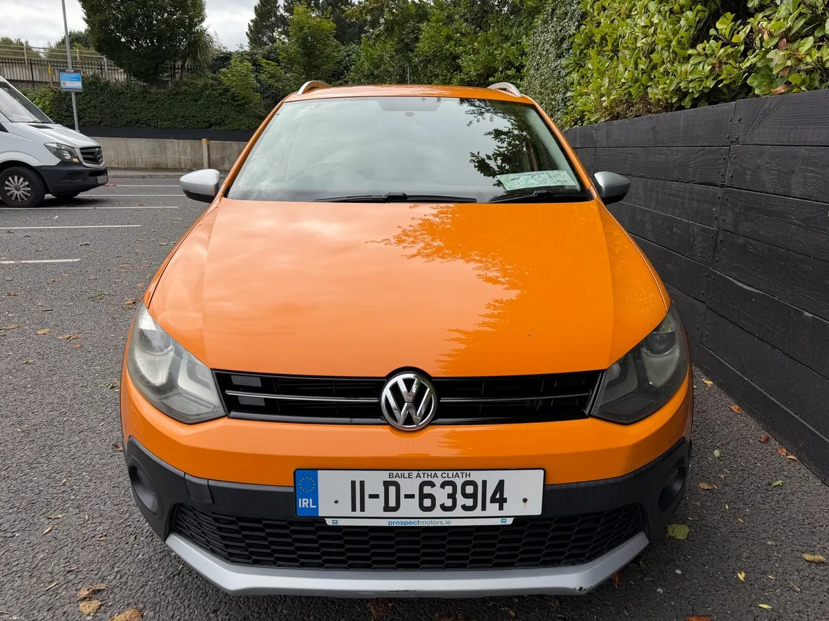 2011 VW POLO CROSS AUTOMATIC LOW MILEAGE - Image 4