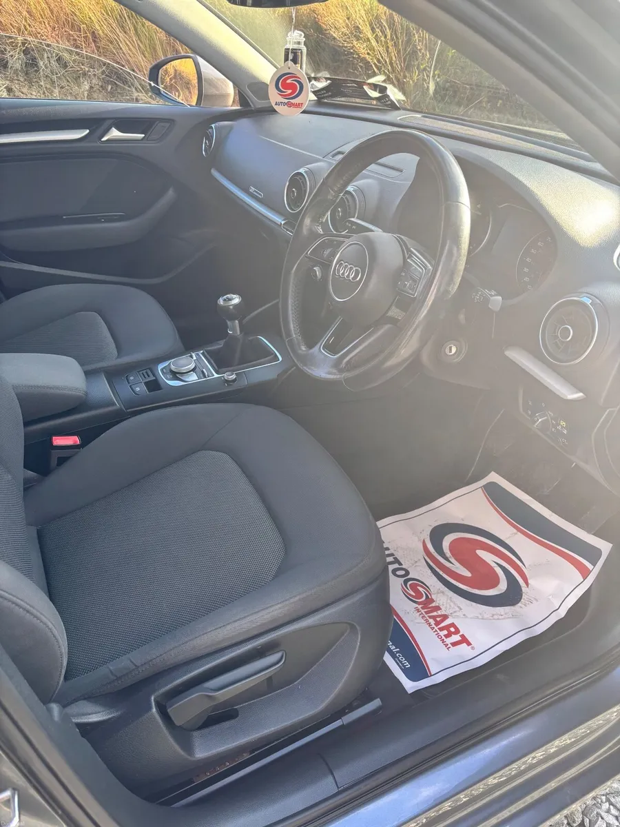 Audi A3 2018 - Image 2