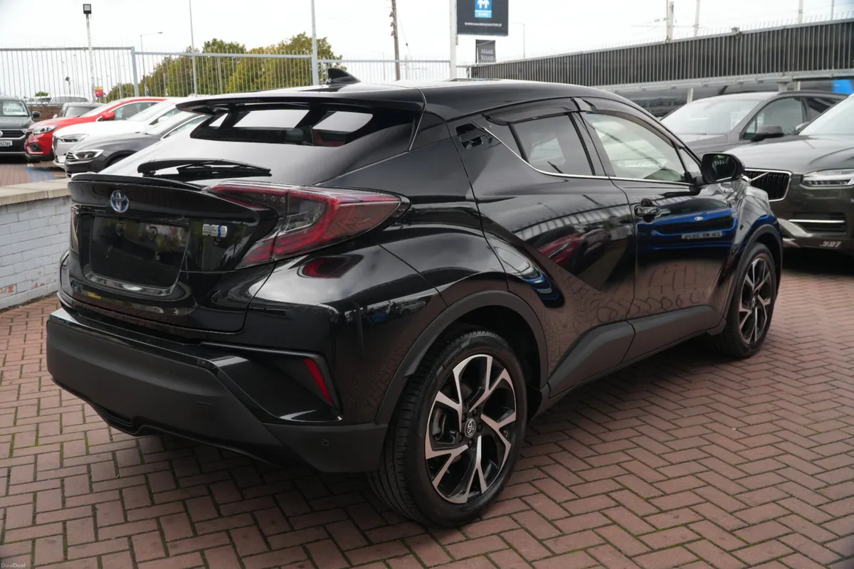 2017 TOYOTA C-HR HYBRID LUNA SPORT 1.8 - Image 4