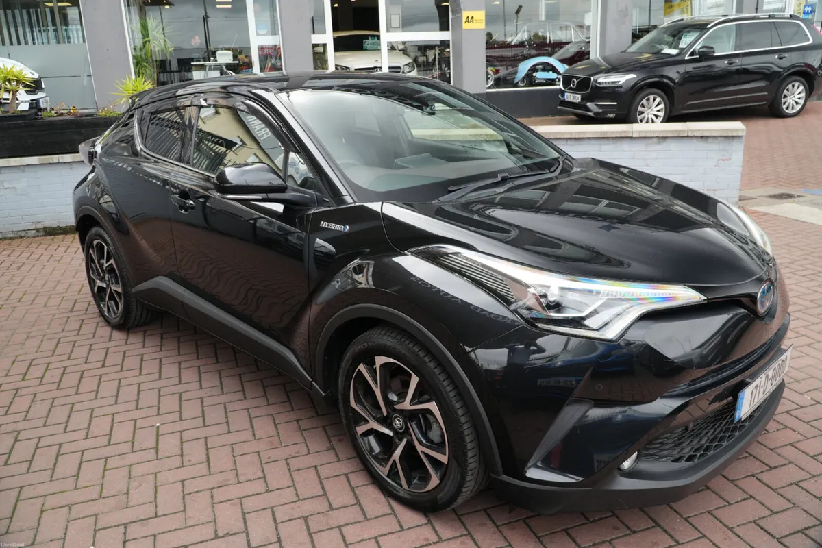2017 TOYOTA C-HR HYBRID LUNA SPORT 1.8 - Image 1