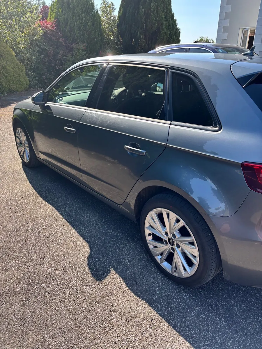 Audi A3 2018 - Image 3