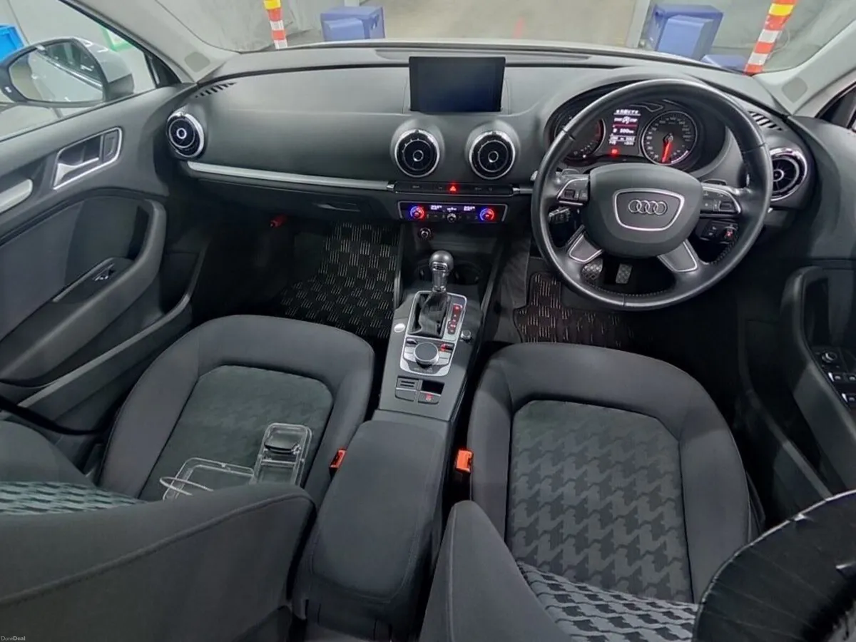 AUDI A3 SALOON 1.4 TFSI AUTO 2015 - Image 5