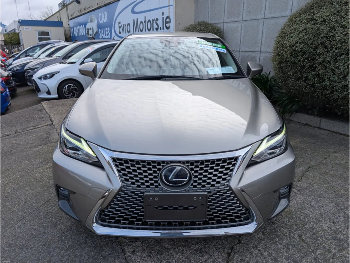 Lexus CT VERSION C AUTOMATIC HYBRID 1.8 PETROL //L - Image 2