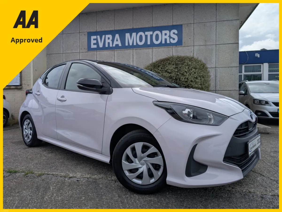Toyota Yaris X HYBRID AUTOMATIC 1.5 PETROL //LOW M - Image 1