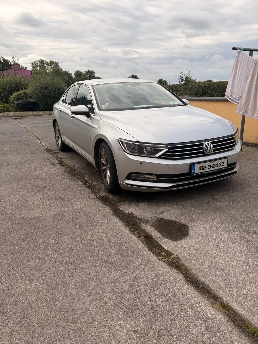 Volkswagen Passat Read Add - Image 1