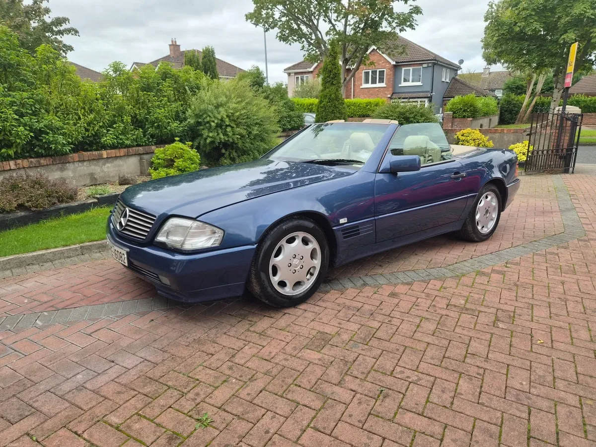 Mercedes SL500 - Image 1