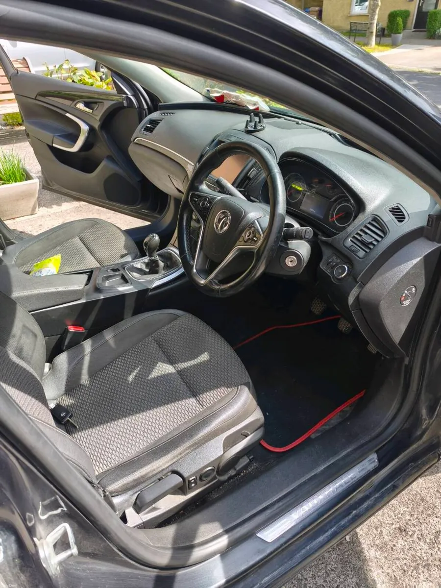 Car - Image 6