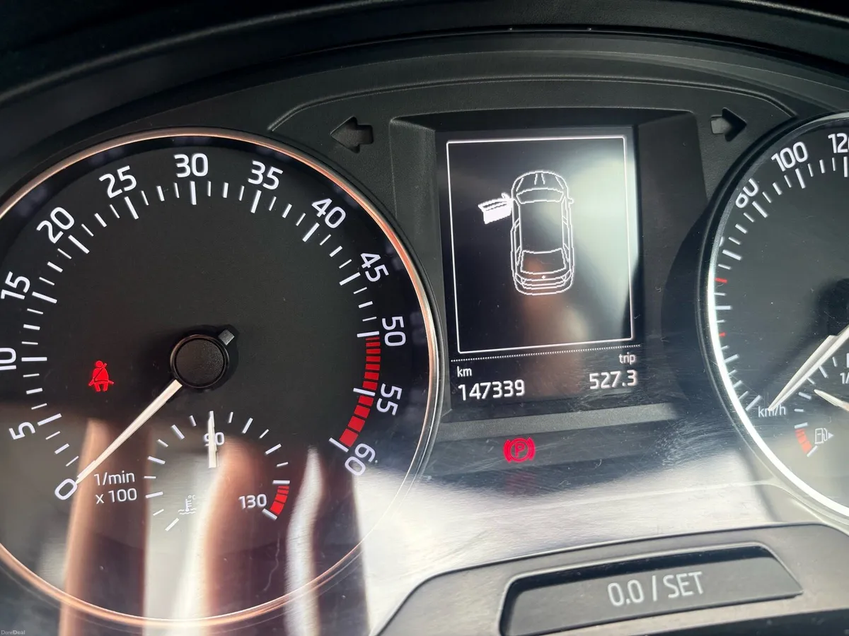 16 Skoda rapid - Image 2