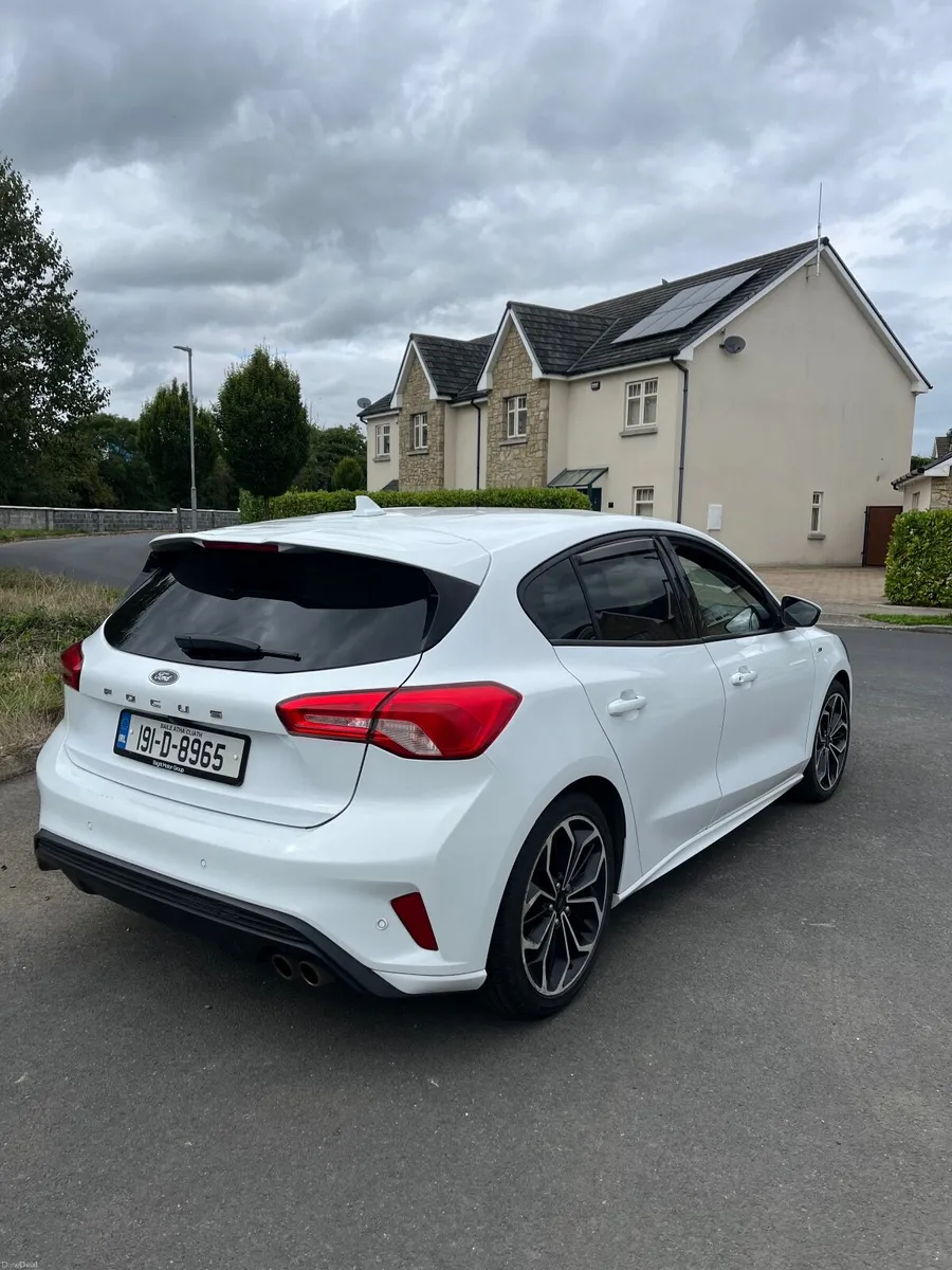 Ford Focus 2019 - Image 3