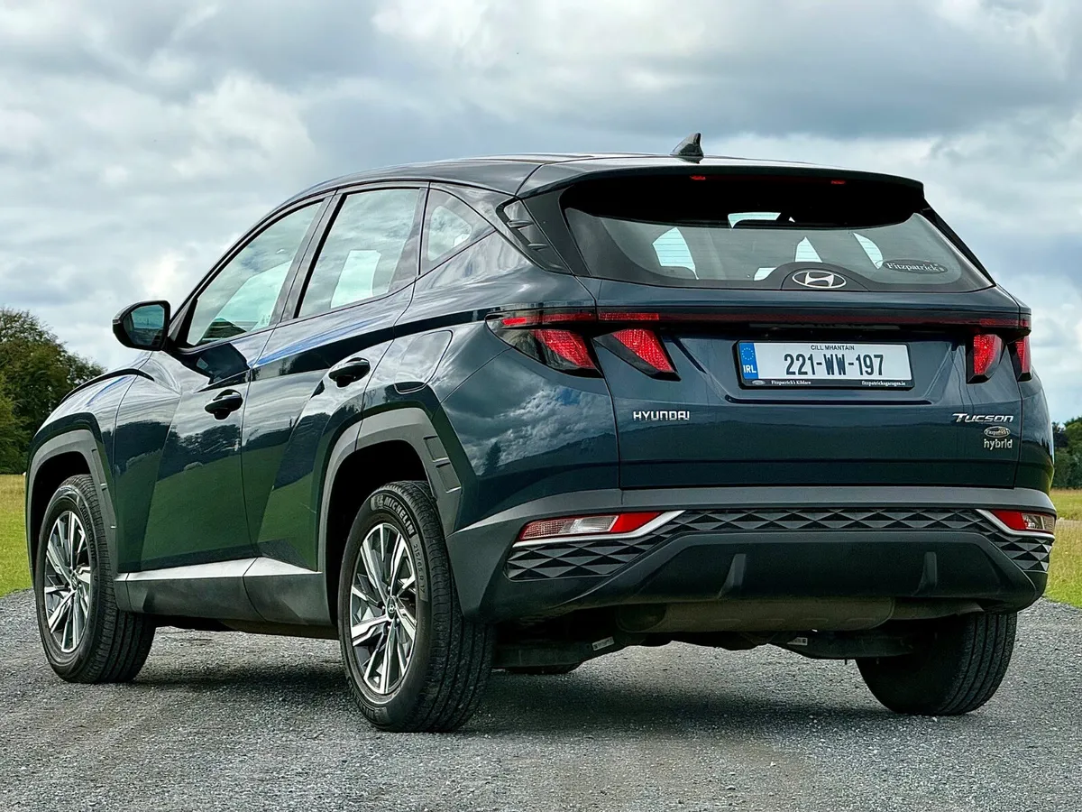 Video Tour 235 BHP Hybrid STAFF OWNED - Image 3