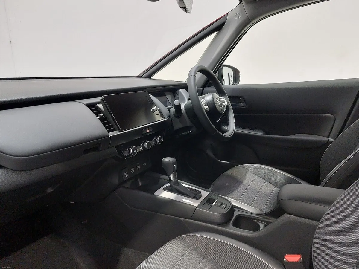 Honda Jazz 1.5 i-MMD Hybrid Crosstar Advance 5dr e - Image 2
